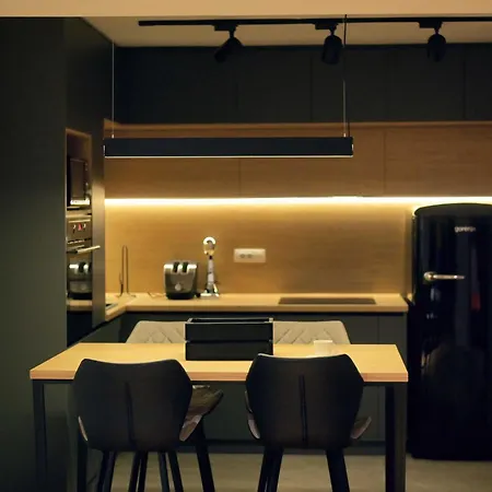 Luxury Apartment Iva V 38 Skopje Exteriör bild
